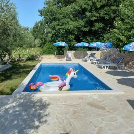 Vikendica Village Kastela