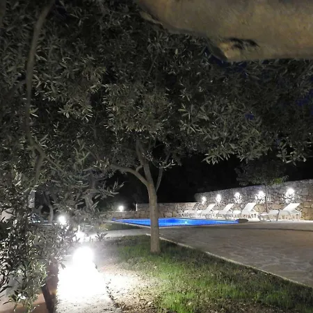 Vikendica Village Kastela