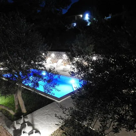 Vikendica Village Kastela